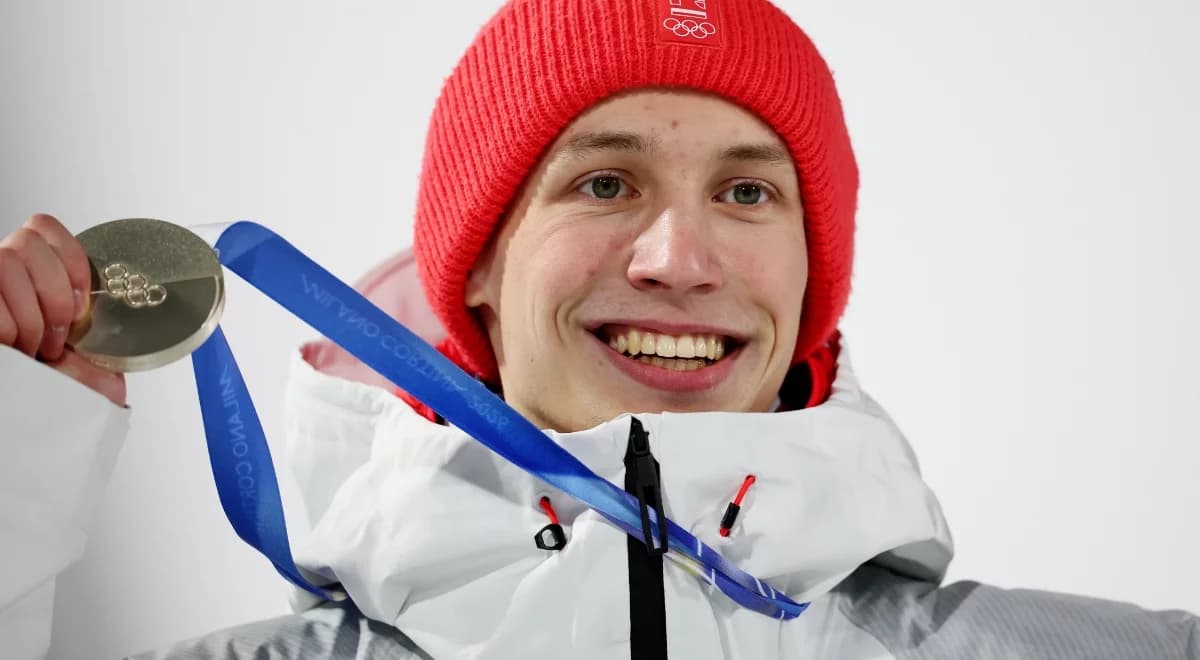 Uszkodzony medal Kacpra Tomasiaka. Co się stało?