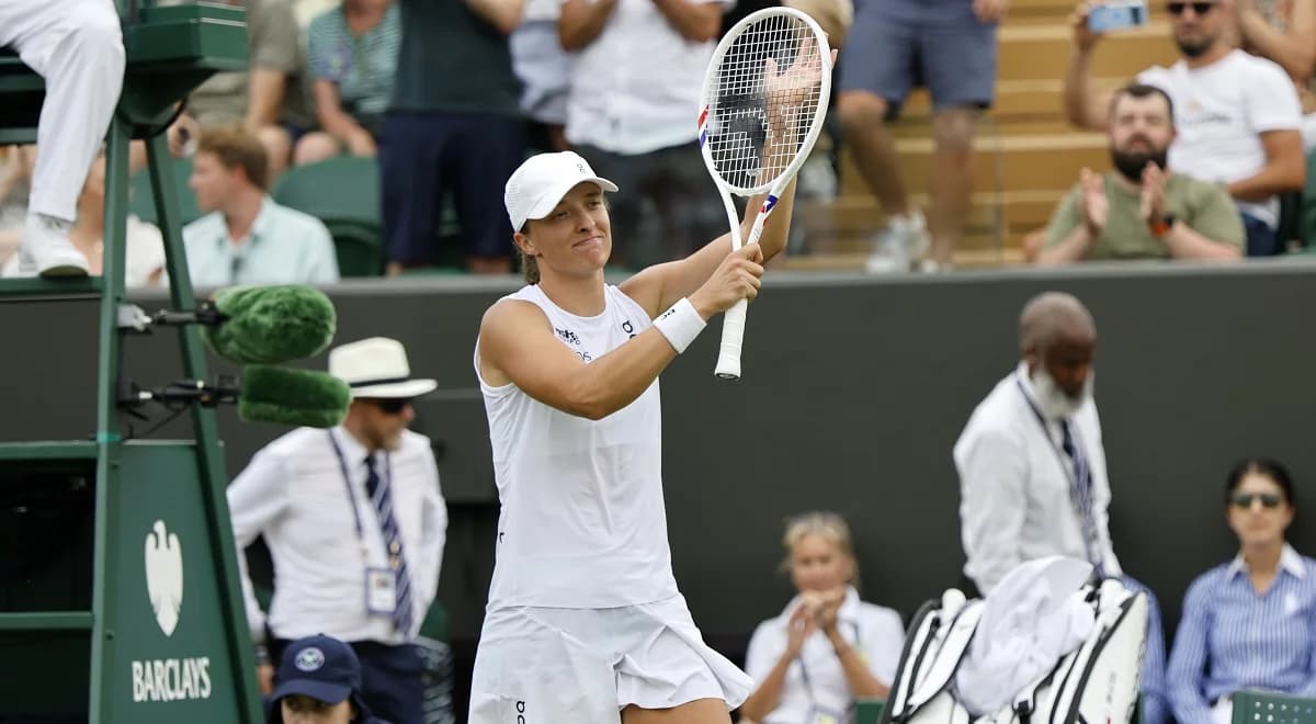 Tego na Wimbledonie jeszcze nie było. Iga Świątek uchowała się przed pogromem