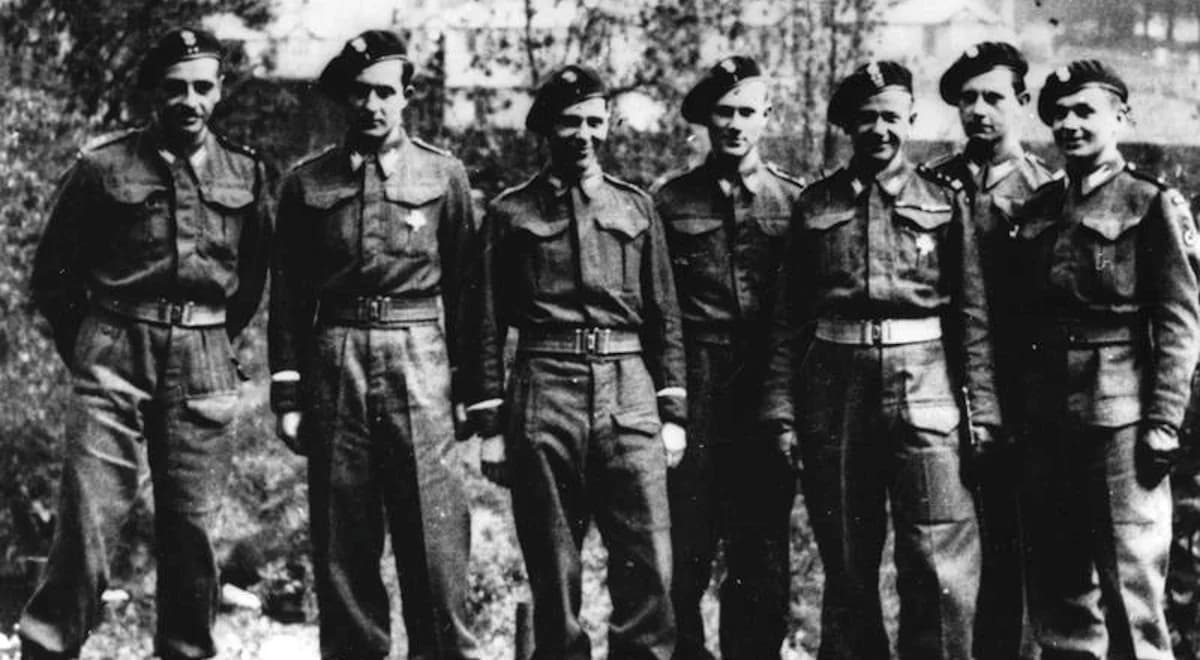 "Wywalcz Polsce wolność lub zgiń". Pierwszy skok elitarnych cichociemnych do okupowanej Polski 