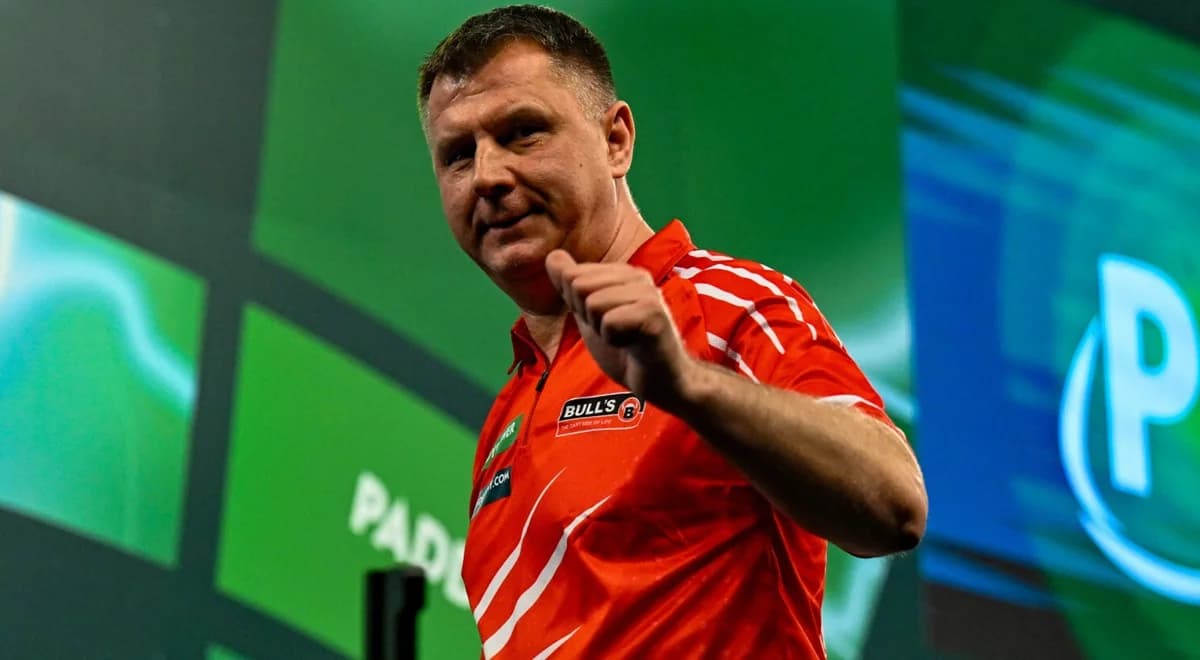 Kim jest Krzysztof Ratajski? Kibicuje mu cała Polska