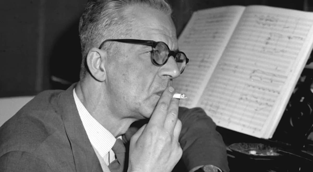 "Należę do nienormalnych, którzy za nic mają to, co stracili". Historie Mycielskiego