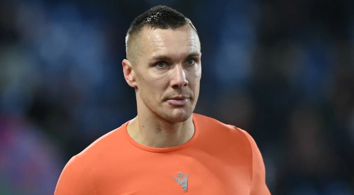 Nie tylko Pietuszewski. Pierwszy bramkarz reprezentacji Polski też kontuzjowany