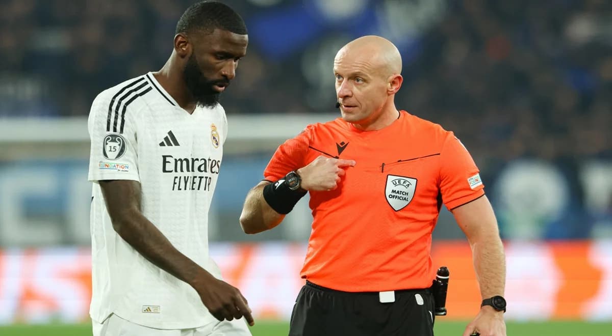 Katalończycy wbili szpilkę Realowi. Oberwał też Szymon Marciniak