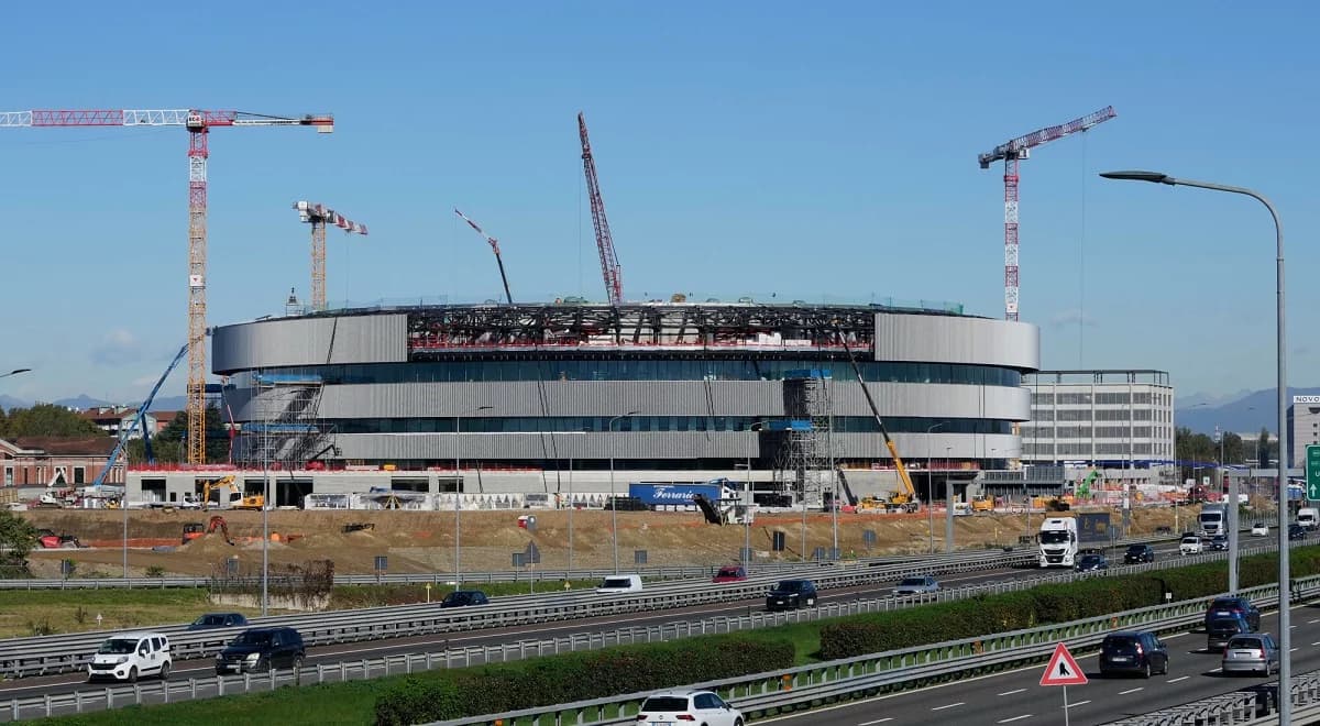 Problemy we Włoszech przed igrzyskami olimpijskimi. Główna arena wciąż niegotowa