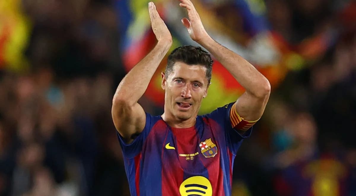 Chcą zatrudnić Lewandowskiego. Trener potwierdził: mogę swobodnie mówić   