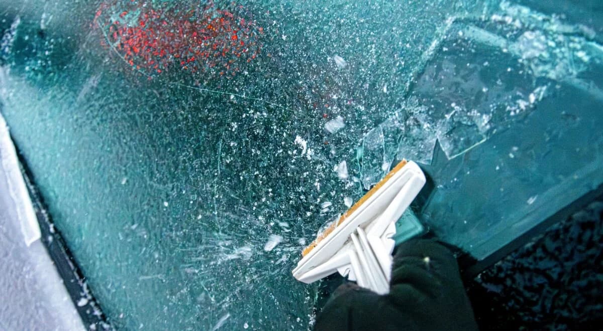 Polskę ściśnie mróz. Meteorolodzy: połowa kraju w alertach