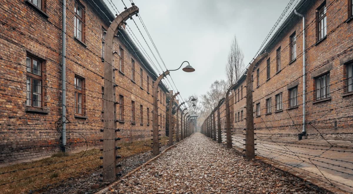Auschwitz. 85 lat temu miała miejsce pierwsza ucieczka z niemieckiej "fabryki śmierci"