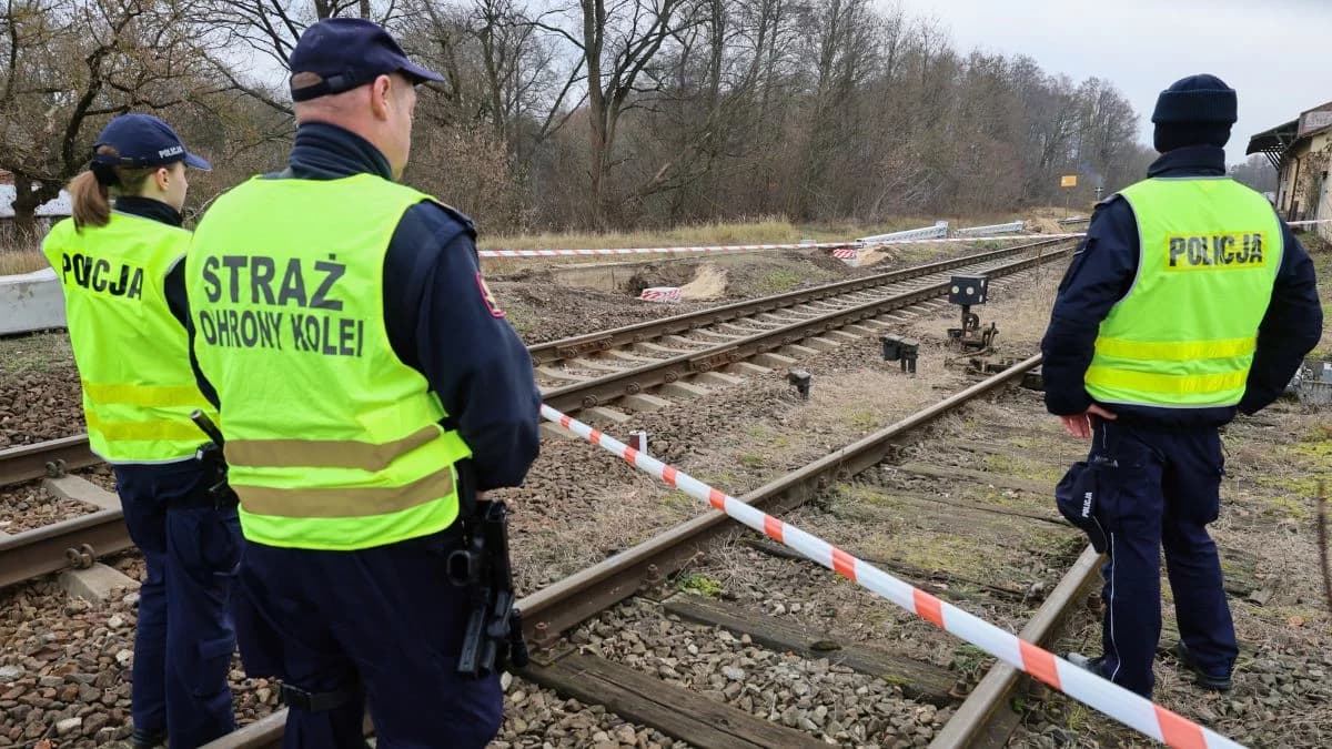 Uszkodzona szyna kolejowa na Opolszczyźnie. Na miejscu ABW i CBŚP