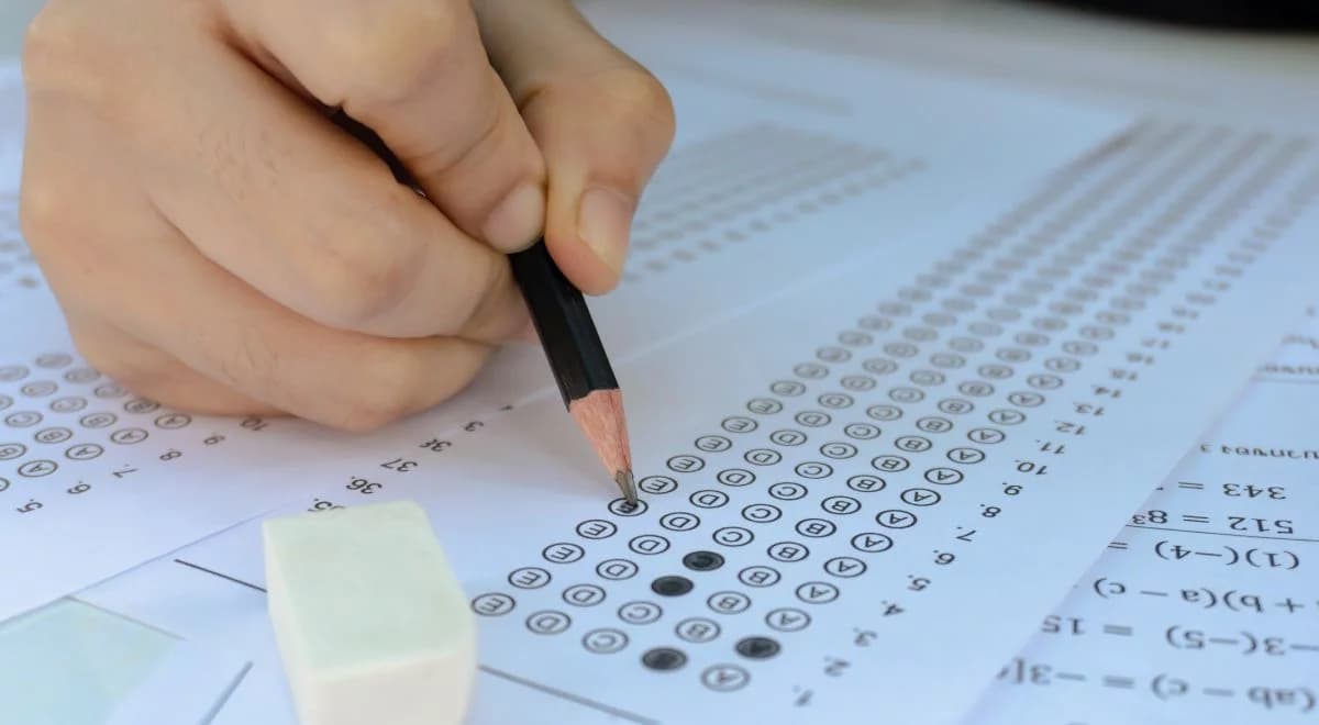 "Niektórzy usiłują nawet zastraszać". O poprawkach ocen na koniec roku szkolnego