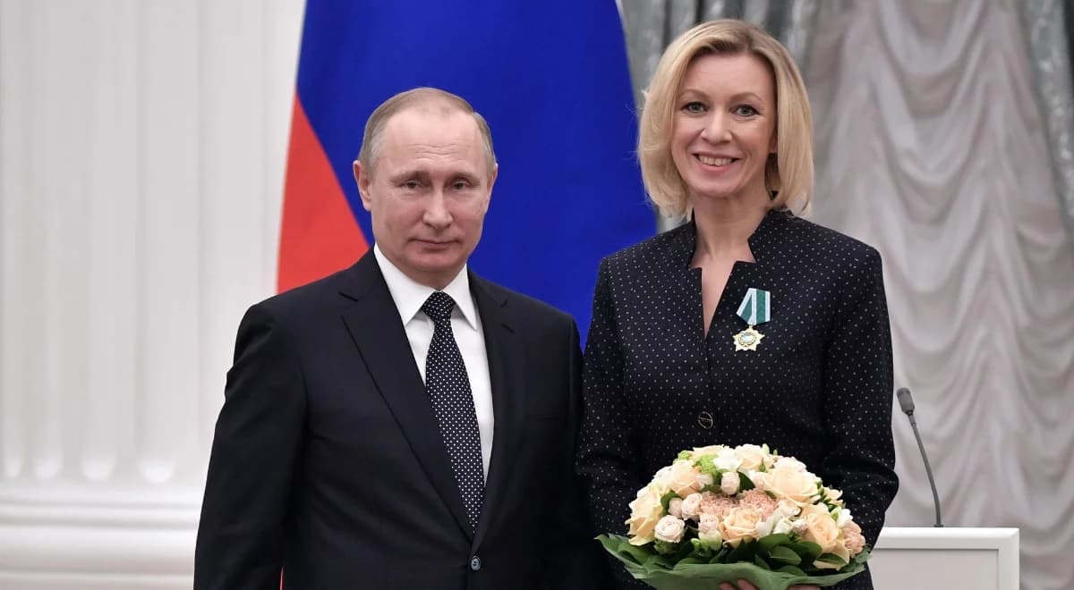 Burza po przywróceniu Rosji. Zacharowa atakuje: węże gryzące własne ogony