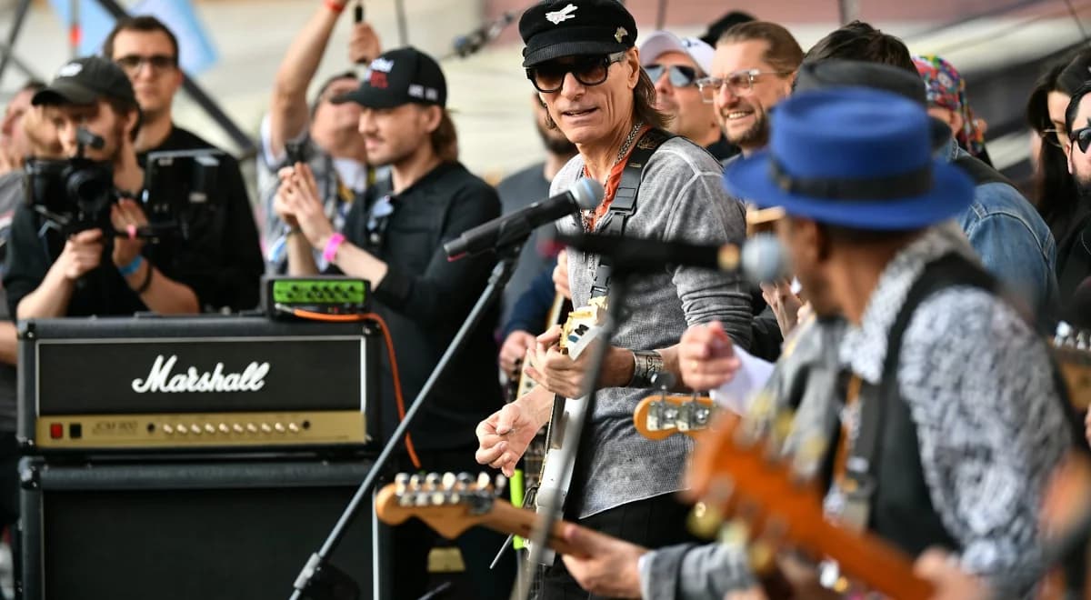 Kolejna próba pobicia Gitarowego Rekordu Świata. Tym razem w klimacie Woodstock '69
