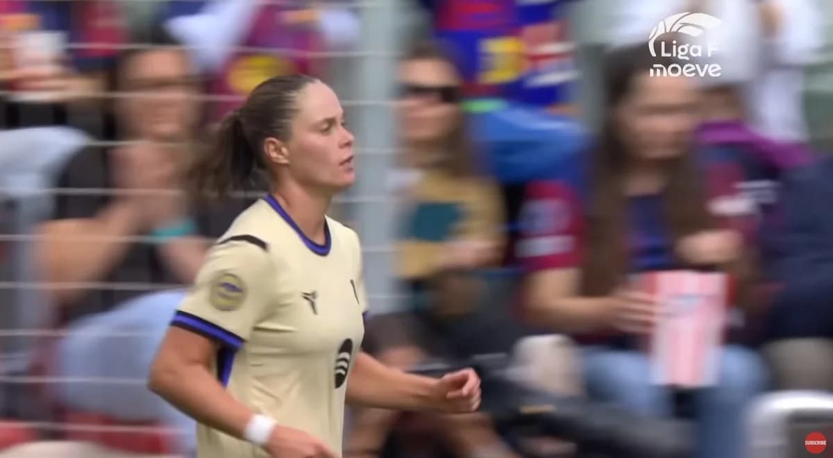 Women's football: Poland's Pajor sidelined with knee injury