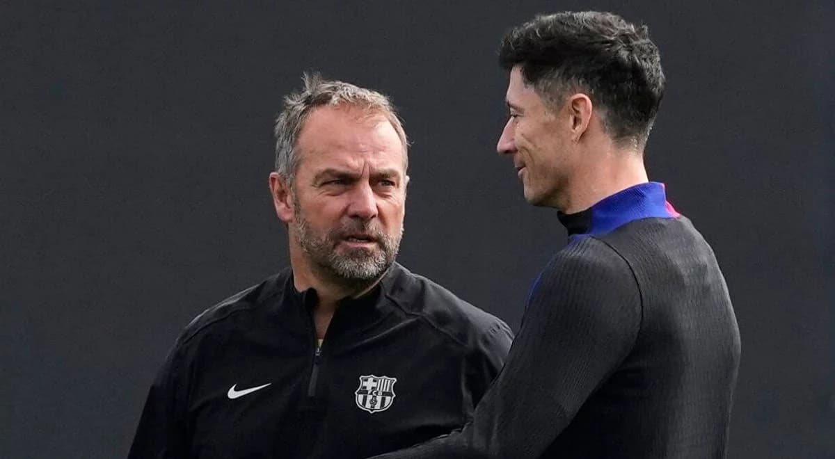 Flick skomentował odejście Lewandowskiego z Barcelony. "Korzystne dla obu stron" 