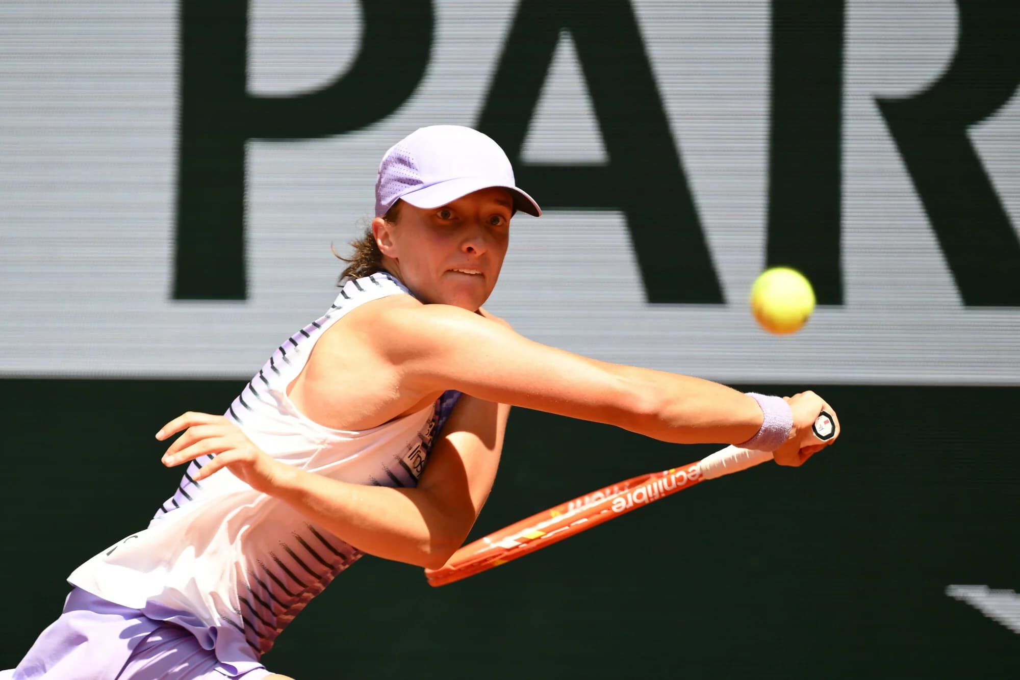 Kiedy kolejny mecz Świątek na Roland Garros? O której zagra z Kostjuk?