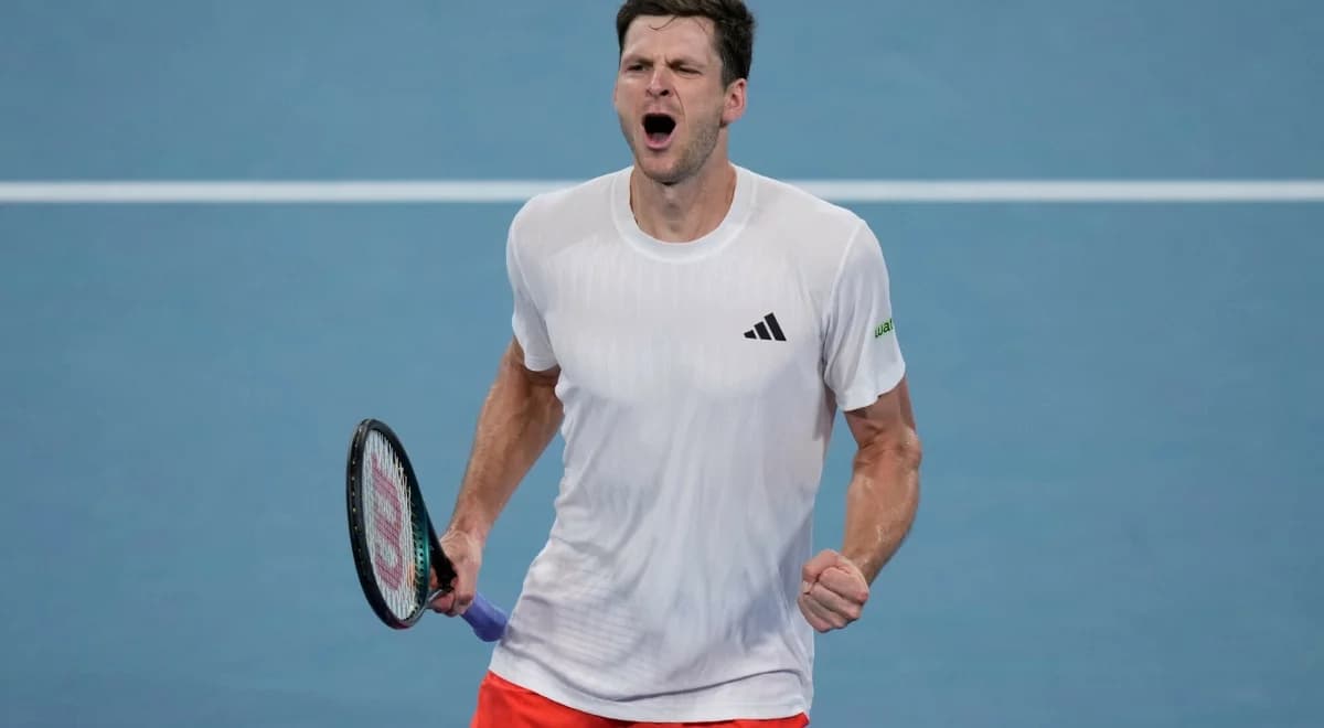 Hurkacz utrzymał Polskę w grze. Kapitalna forma w finale