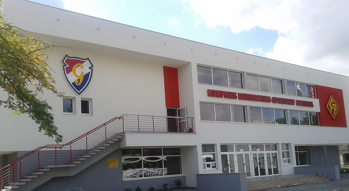 Warsaw plans makeover for historic Gwardia Hall, home of Polish boxing