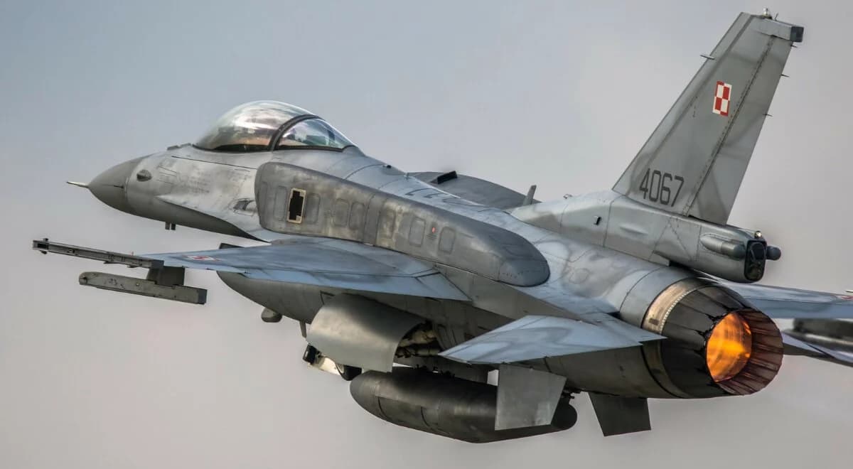 Polska poderwała myśliwce. "Stan gotowości"