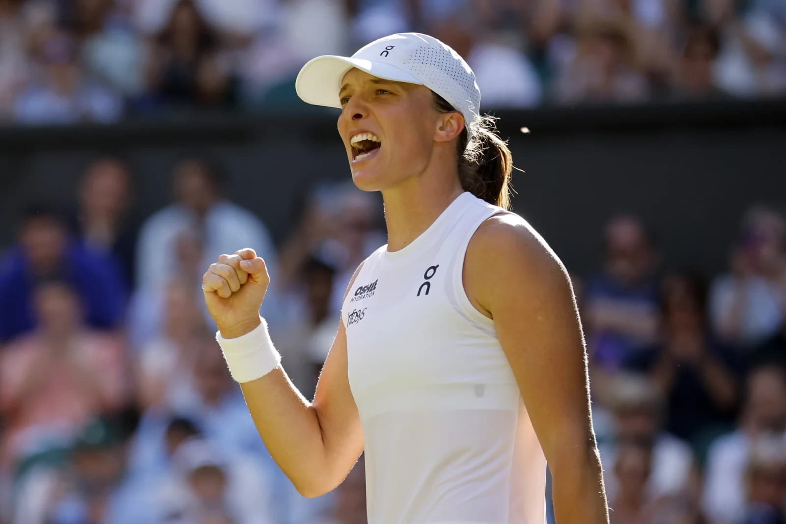 Tennis: Świątek to face Anisimova in Wimbledon final, eyes career-first title in London