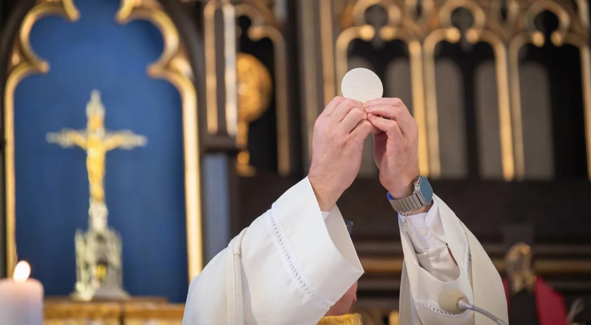 Afera na Pomorzu. Proboszcz "pożyczył" 3,5 miliona złotych i zniknął z parafii