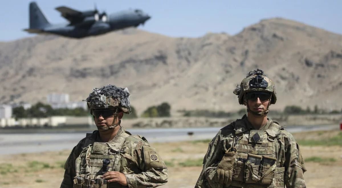 Trump wysyła elitarną jednostkę na Bliski Wschód. Trafi w sam środek "kotła"