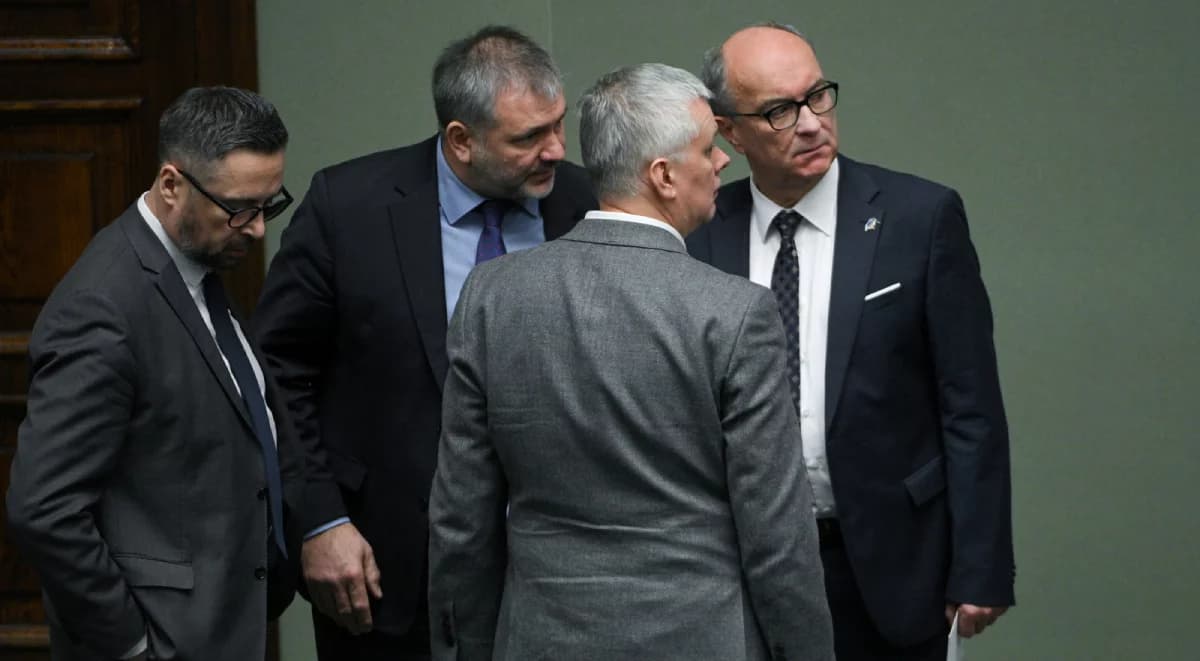 Ustawy praworządnościowe. "Nikt się nie łudzi, że przejdą, cel jest polityczny"