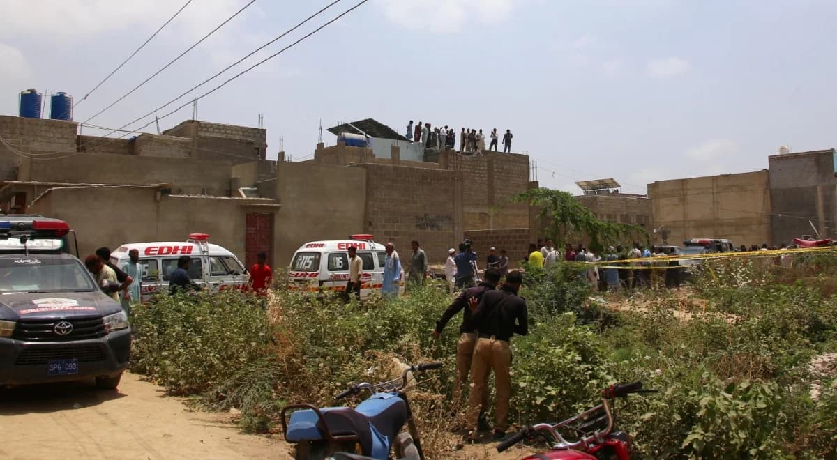 Indie i Pakistan w ogniu oskarżeń. Atak na bazy i nalot dronów