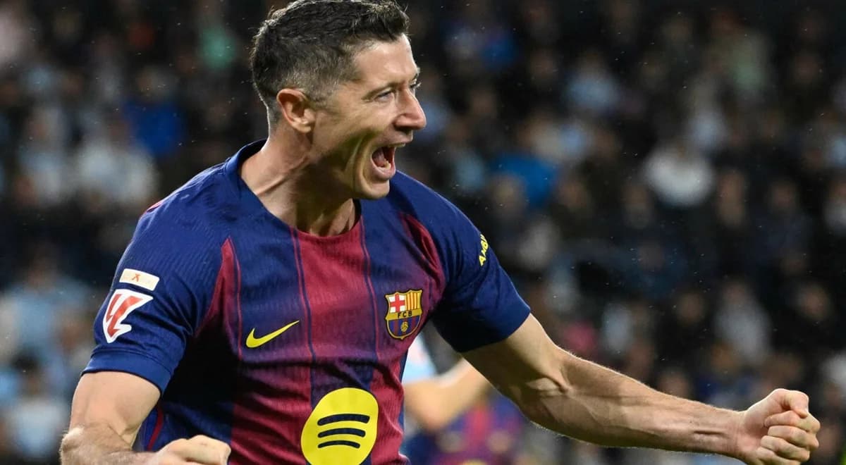 AC Milan chce Lewandowskiego. Do gry włącza się legenda 