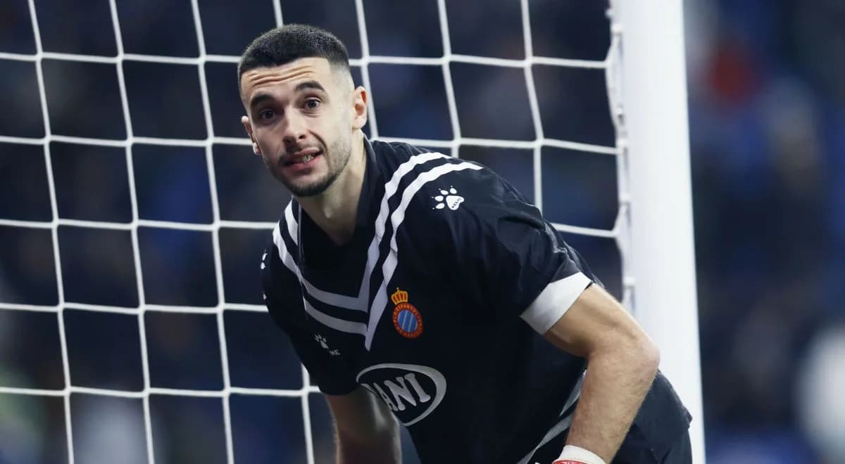 Następca Szczęsnego nie wychodzi z domu. Koszmar po przejściu do Barcelony