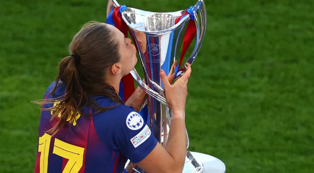 Poland's Pajor hits a brace in Women's Champions League final win