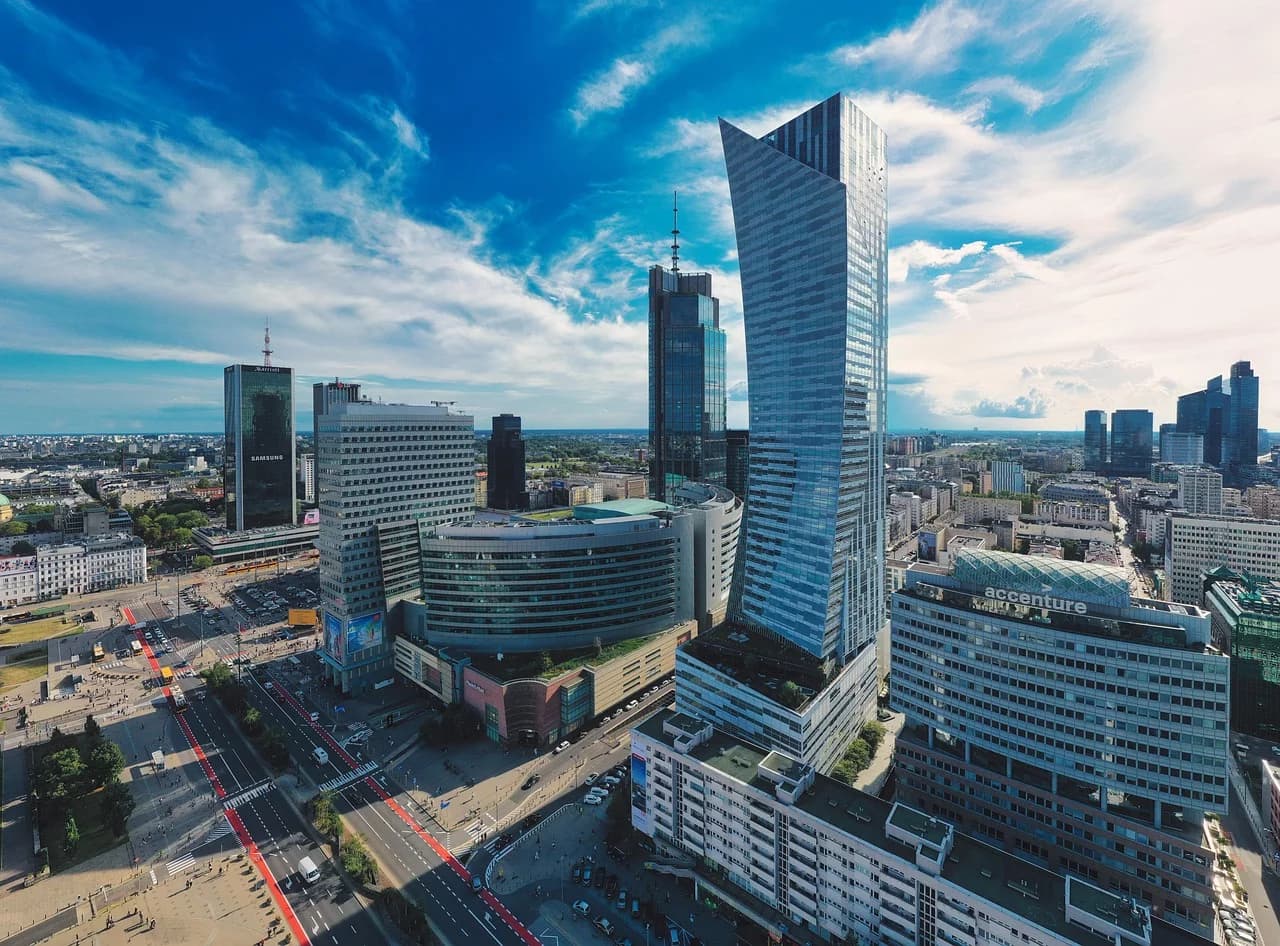 Happy City Index 2026: Warszawa wśród 50 „najszczęśliwszych” miast świata. Co naprawdę mierzy ten ranking?