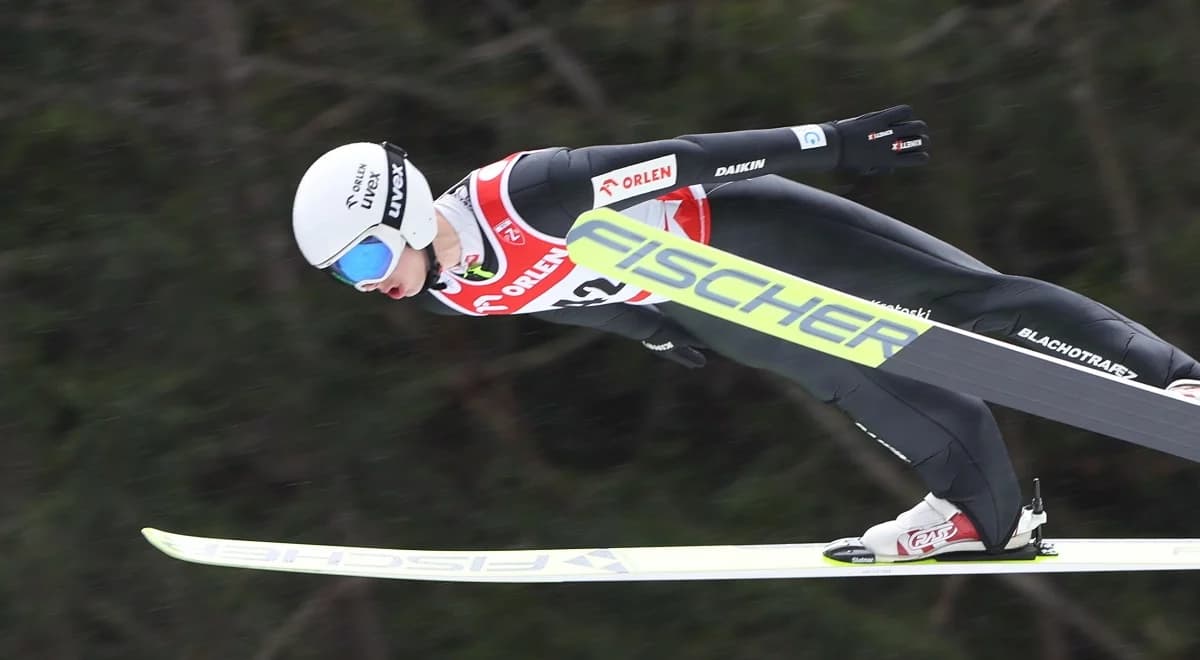 Kacper Tomasiak przeskoczył skocznię! Zobacz piękny lot Polaka