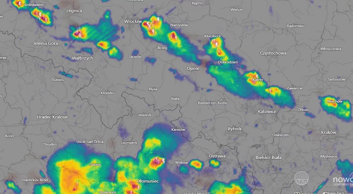 Gdzie jest burza 1 czerwca? Alerty dla prawie całej Polski. Radar burz [NA ŻYWO]
