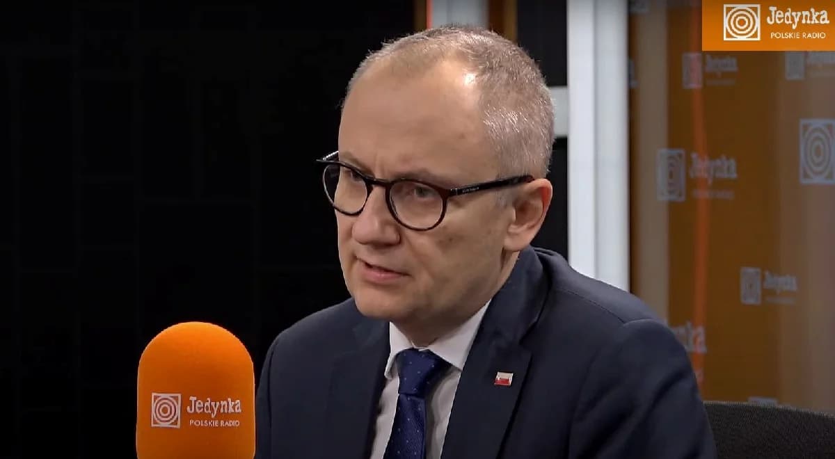 Rządowy pakiet Ceny Paliw Niżej. Poboży: pierwszy sukces Przemysława Czarnka