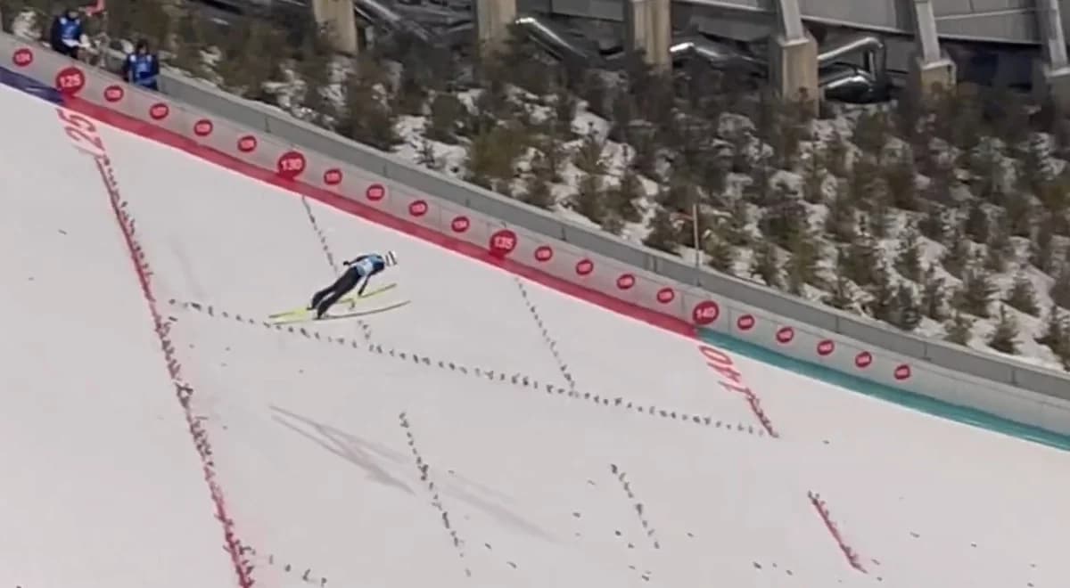 141 metrów Polaka na skoczni olimpijskiej. Rywale tylko patrzyli 