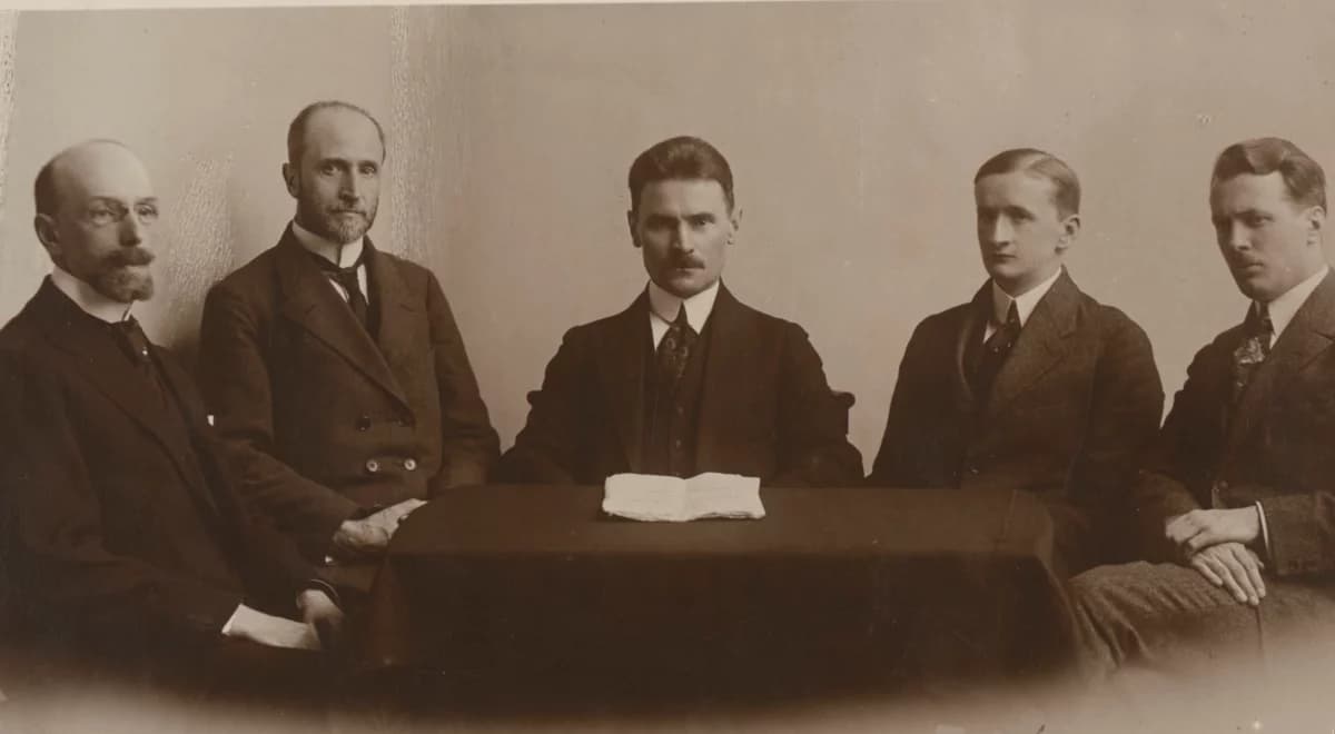 Traktat ryski. Prof. Kornat: prowadziliśmy dyplomację eksperymentalną