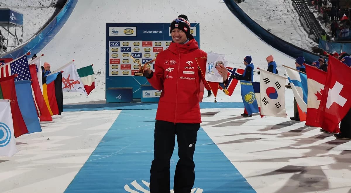 Wzruszające chwile w Bischofshofen. Złoty Orzeł dla Kamila Stocha!