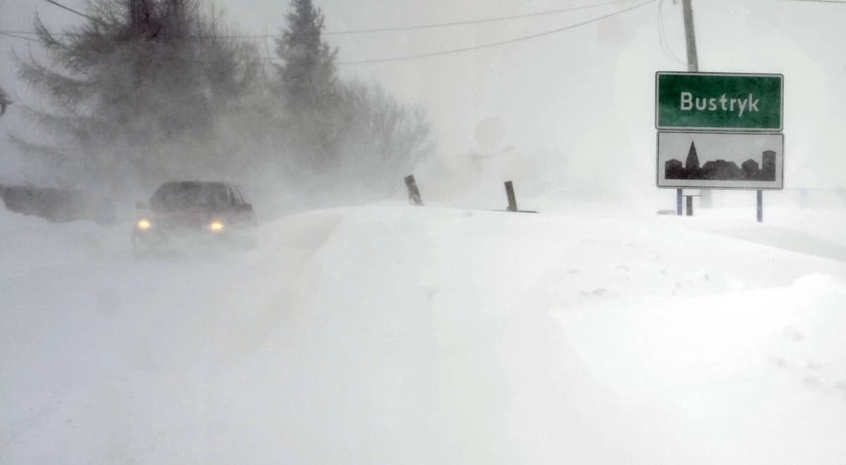 Nowe ostrzeżenie przed śnieżycą. Meteorolodzy: 10-20 cm śniegu