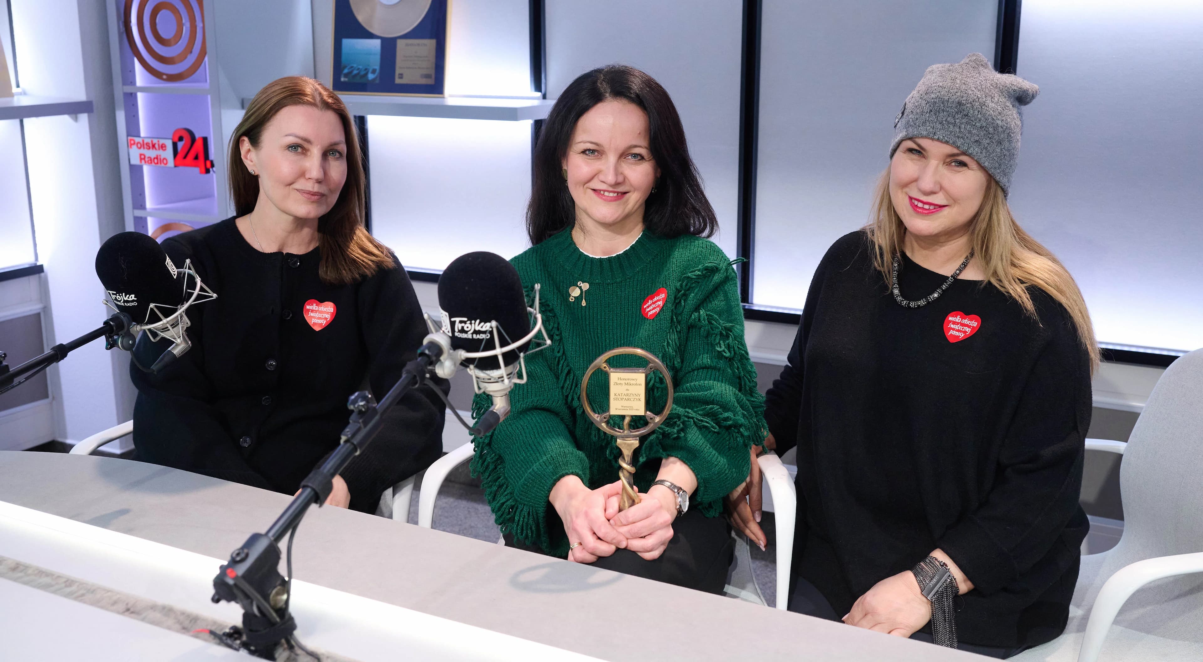 "Wyjątkowy symbol". Złoty Mikrofon Kasi Stoparczyk trafi do szkoły w Miliczu