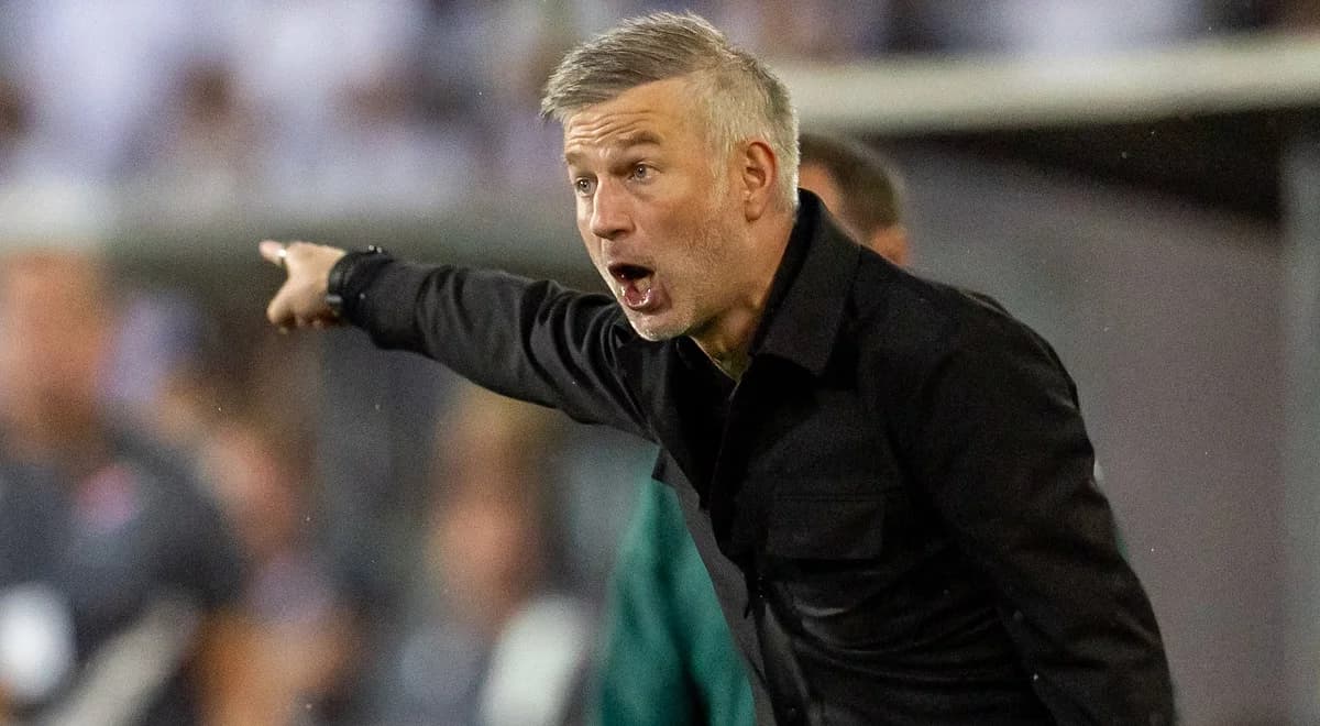 Trener Legii wskazał przyczynę klęski. "Nie możemy tacy być"