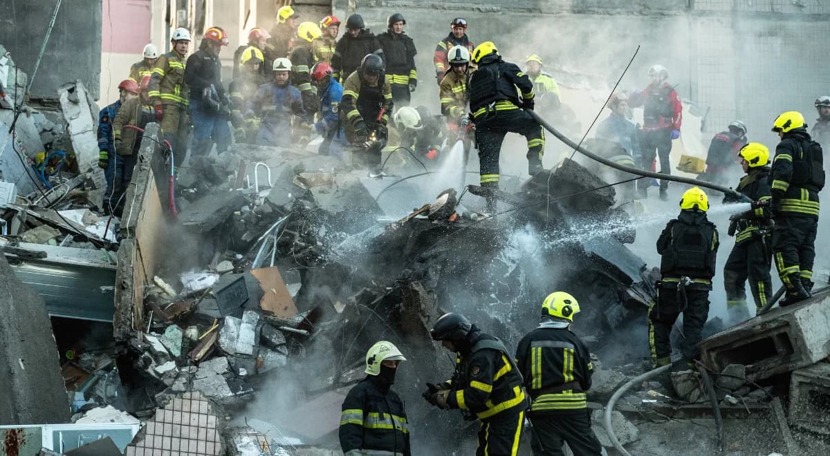 Atak na Kijów odpowiedzią na sukcesy? "Ukraińcy z dużą skutecznością atakują"