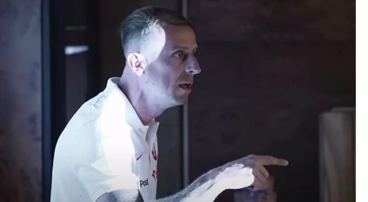 Kilka słów prawdy na pożegnanie. Grosicki przemówił do kolegów [wideo]