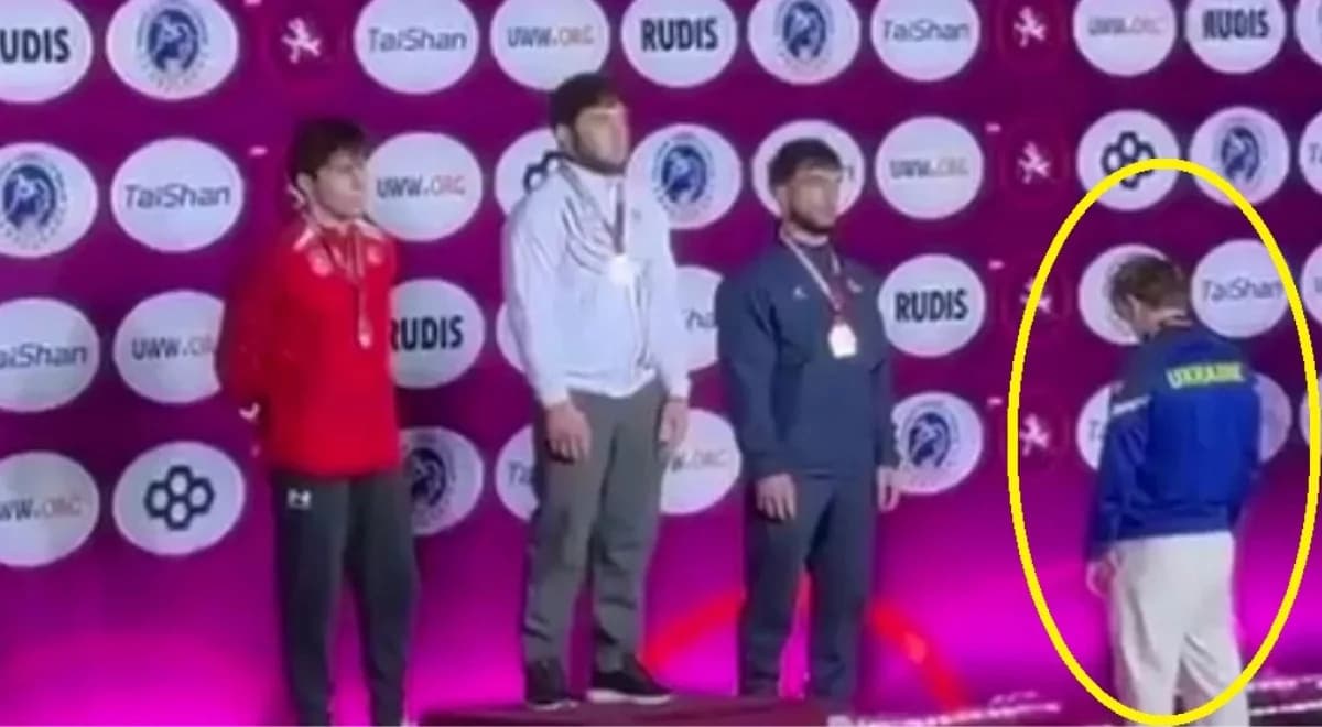 Hymn Rosji wybrzmiał na mistrzostwach. Tak zareagował Ukrainiec