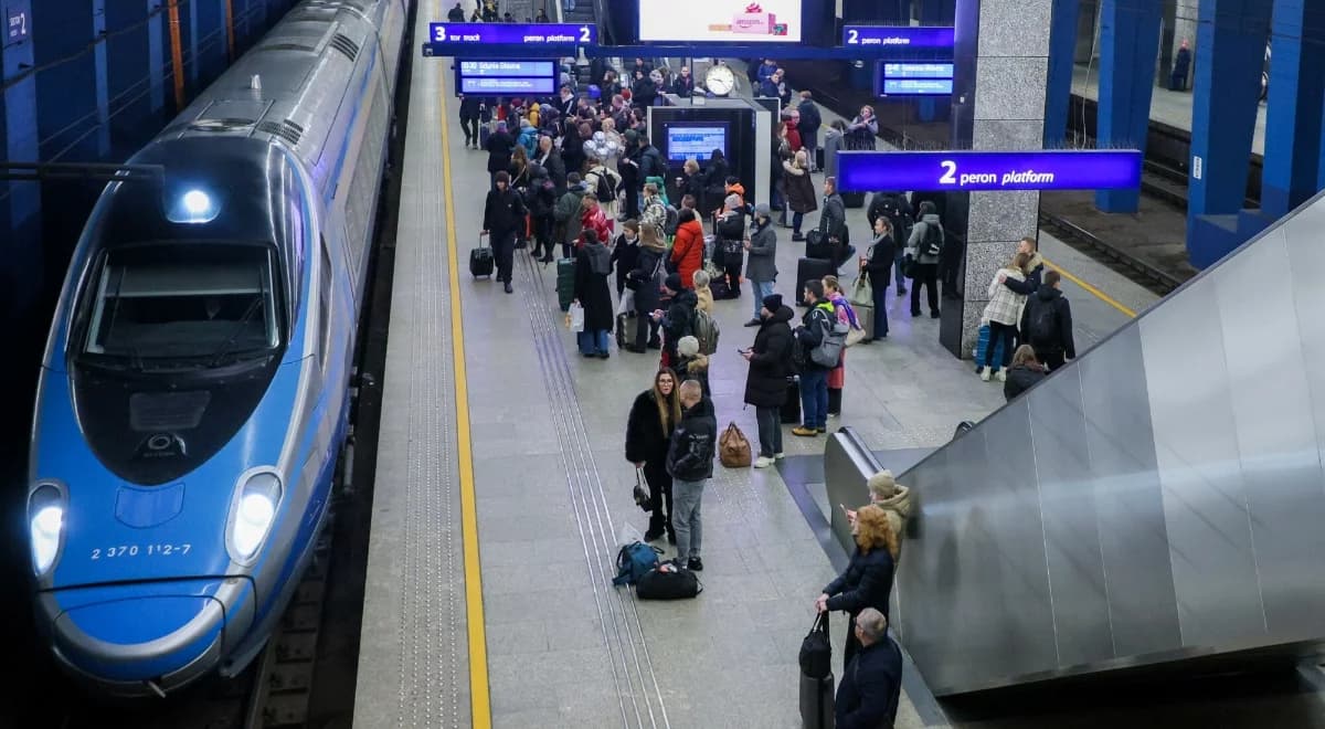 Pociągi widmo na trasie do Krakowa? PKP wyjaśnia, dlaczego zabrało sloty Czechom