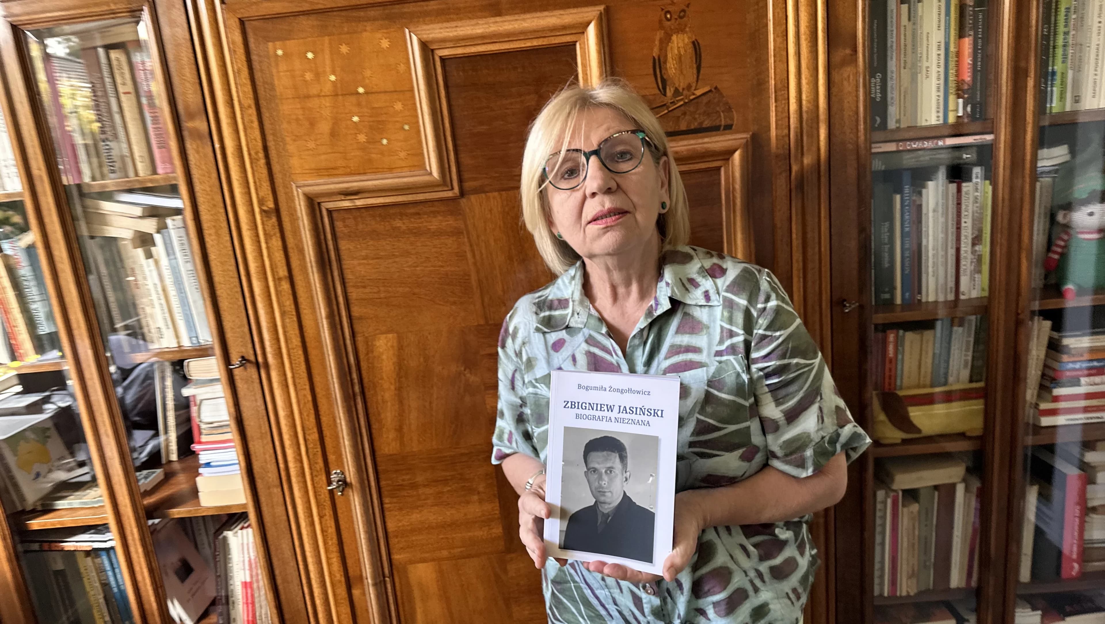 „Zbigniew Jasiński. Biografia nieznana”. Bogumiła Żongołłowicz przywraca pamięć o legendarnym poecie