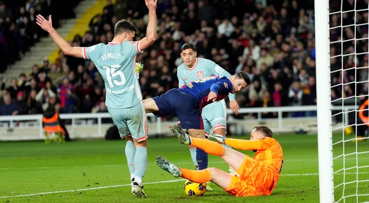 Atlético stuns Barcelona 2-1 as Lewandowski falters; historic first win at Camp Nou since 2006