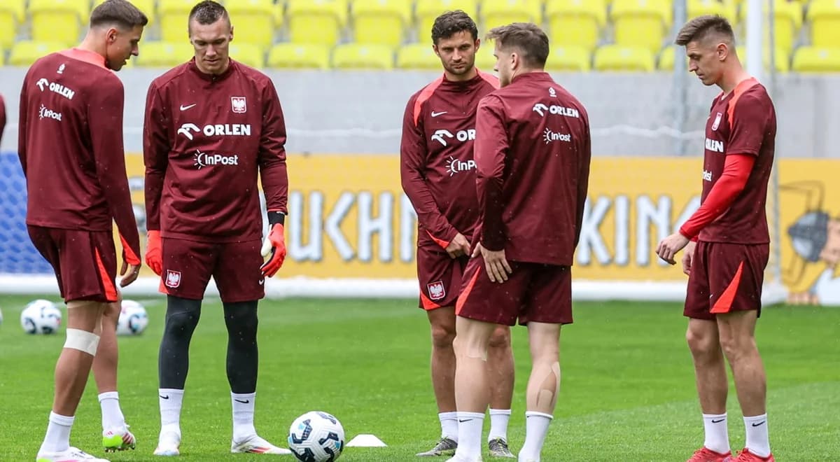 Piotr Zieliński kontuzjowany. Kto kapitanem na mecz Finlandia - Polska?
