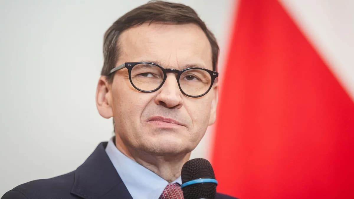 Morawiecki potwierdza założenie stowarzyszenia. Poruszenie w PiS