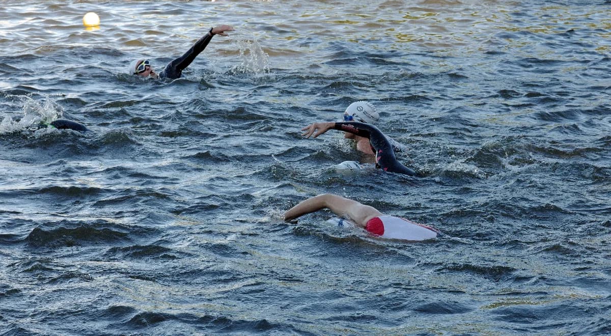 Polish athlete breaks 28-year ultra-triathlon world record