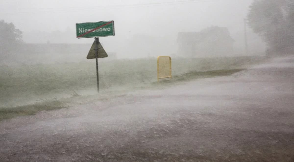 Deszczowy front weźmie Polskę w kleszcze. Meteorolodzy pokazali animację