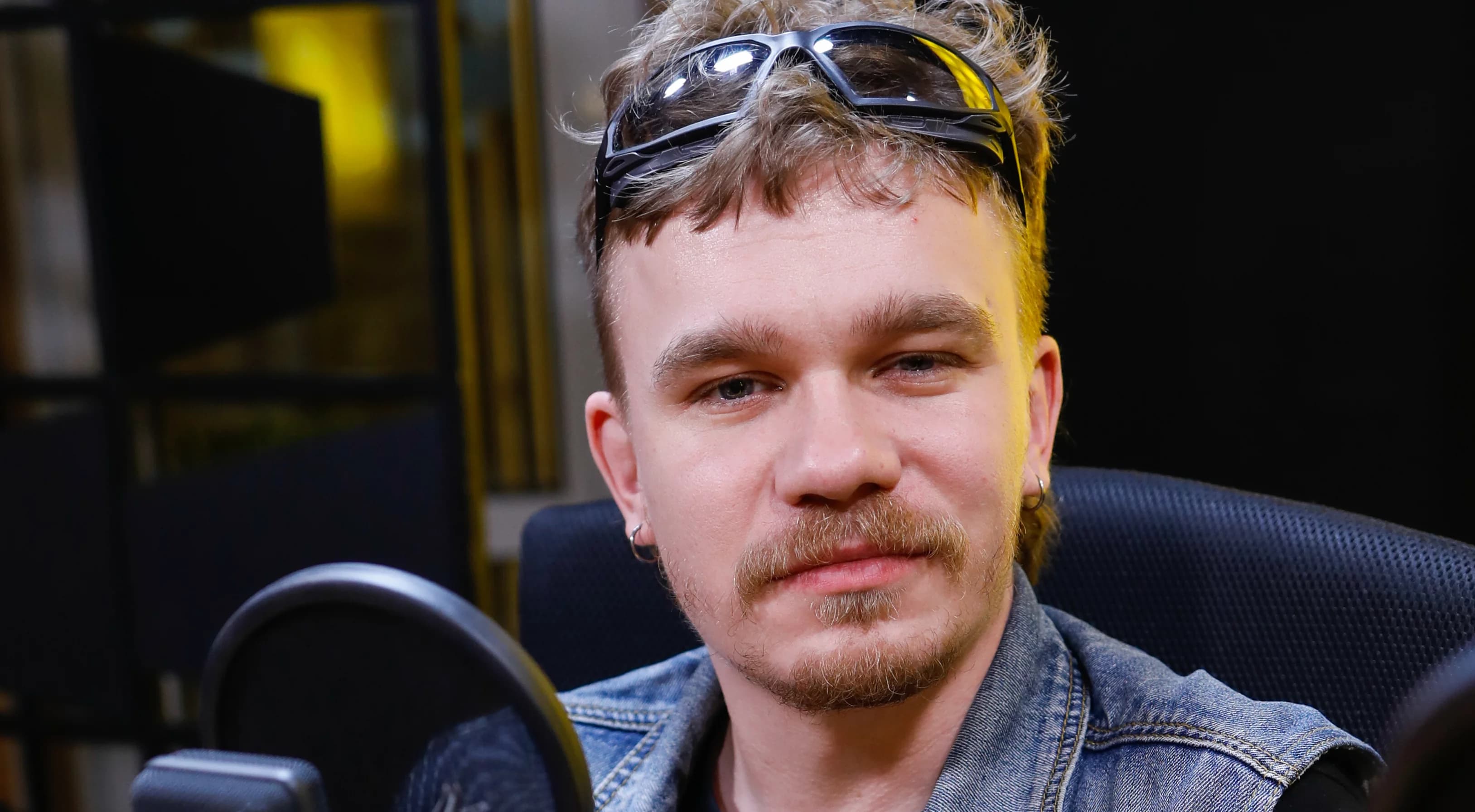 WaluśKraksaKryzys: jeśli coś ma nam wytłumaczyć życie, to są to książki